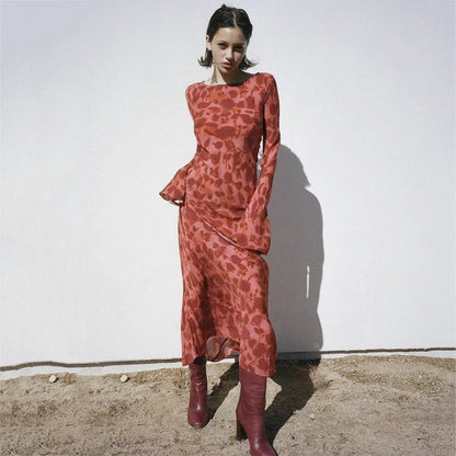 Vestido Rojo de Otoño