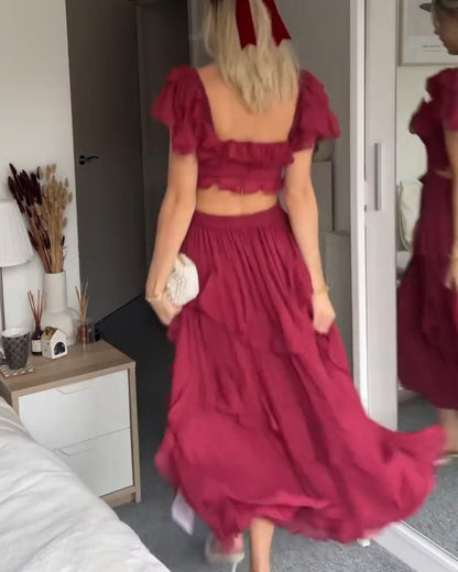 Vestido sin espalda con mangas con volantes